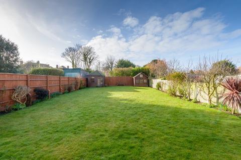 14 Fermoy Road, Thorpe Bay, Southend-on-sea, SS1 3HA