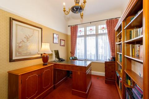 14 Fermoy Road, Thorpe Bay, Southend-on-sea, SS1 3HA