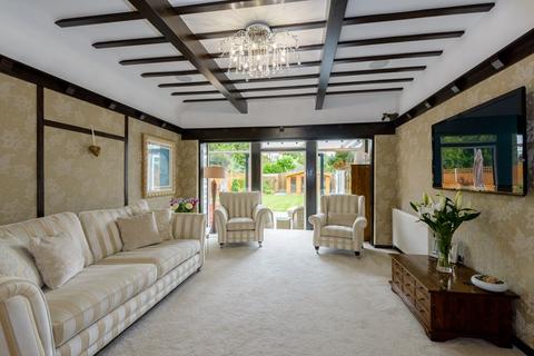 7 Branscombe Square, Southend-on-sea, SS1 3QD