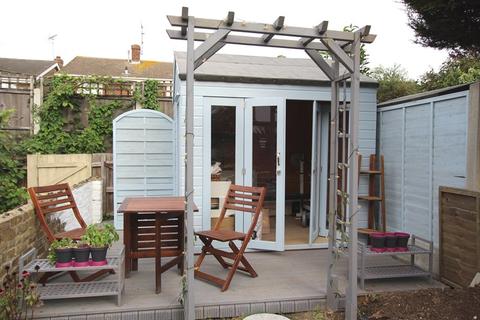 10 Armitage Road, Southend-on-sea, SS1 3RR