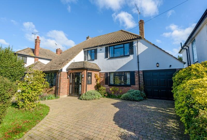 Daines Way, Thorpe Bay, SS1 4 bed detached house £775,000
