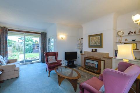 24 Branscombe Square, Southend-on-sea, SS1 3QD