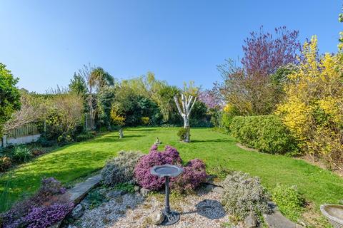 29 Samuels Drive, Thorpe Bay, Southend-on-sea, SS1 3PR