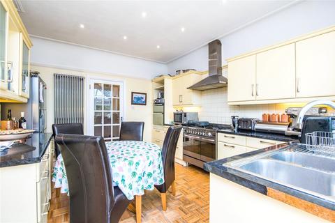 8 Burlescoombe Road, Southend-on-sea, SS1 3QG