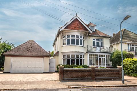 20 Burges Road, Thorpe Bay, Southend-on-sea, SS1 3AY