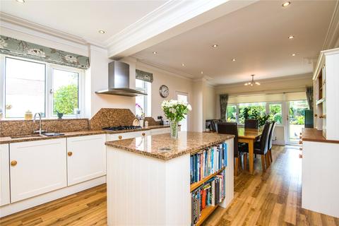 20 Burges Road, Thorpe Bay, Southend-on-sea, SS1 3AY