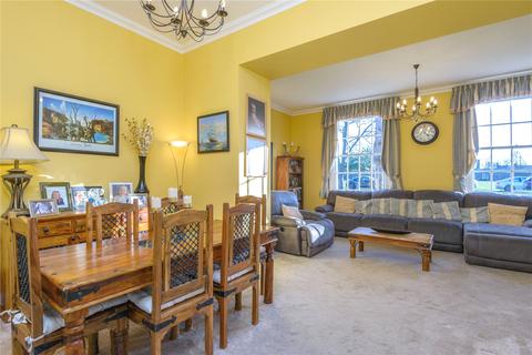 73 Horseshoe Crescent, Shoeburyness, Southend-on-sea, SS3 9WL