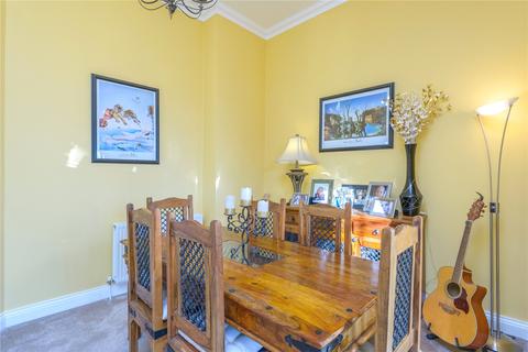73 Horseshoe Crescent, Shoeburyness, Southend-on-sea, SS3 9WL