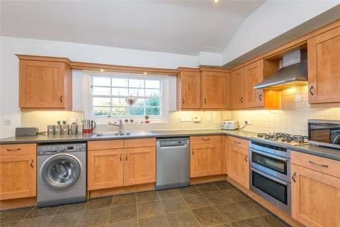 73 Horseshoe Crescent, Shoeburyness, Southend-on-sea, SS3 9WL