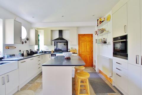 37 Lee Road, Lynton, EX35 6BS