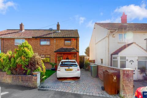52 Crabtree Avenue, Romford, RM6 5EX