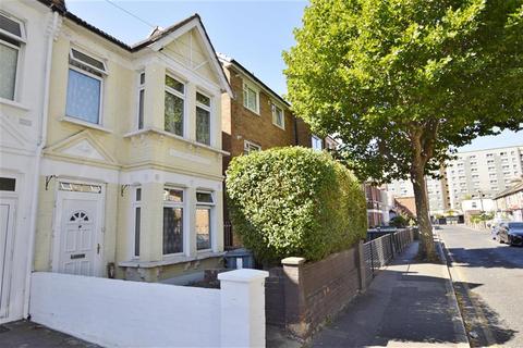 28 Redclyffe Road, London, E6 1DS