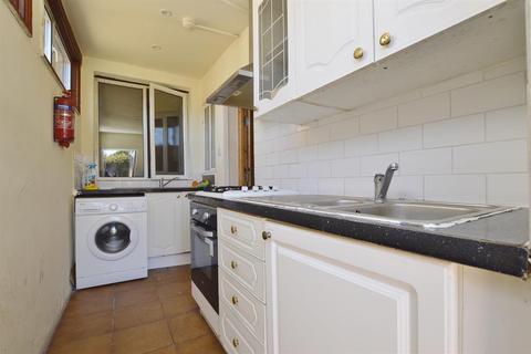 28 Redclyffe Road, London, E6 1DS