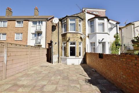 28 Redclyffe Road, London, E6 1DS