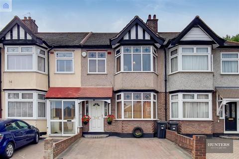 97 Roxy Avenue, Romford, RM6 4AZ