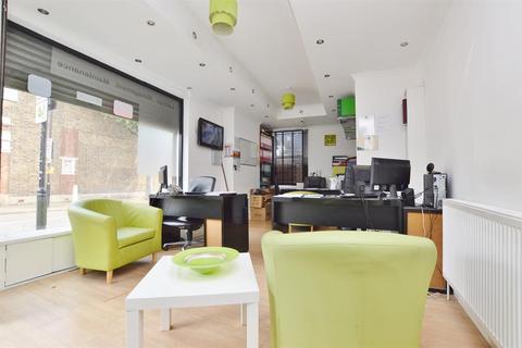 82 Portway, London, E15 3QJ