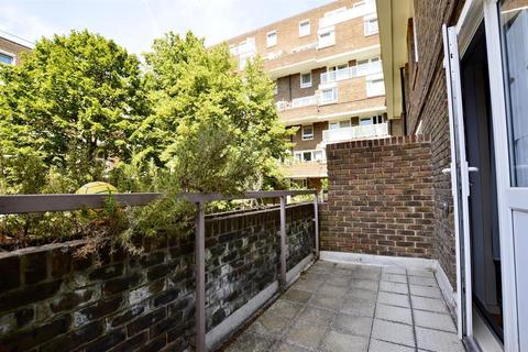 44 Lipton Road, London, E1 0LJ