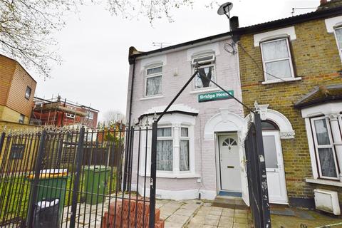 668 Barking Road, Plaistow, London, E13 9JY