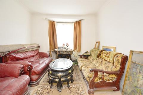 668 Barking Road, Plaistow, London, E13 9JY