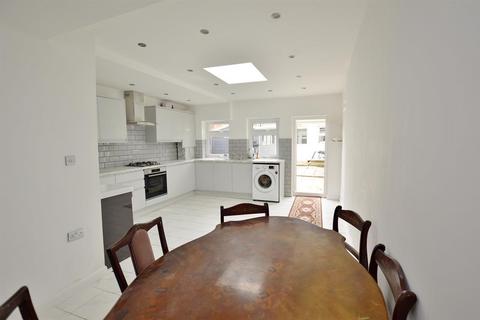 668 Barking Road, Plaistow, London, E13 9JY