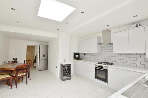 668 Barking Road, Plaistow, London, E13 9JY