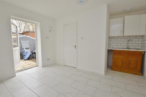 668 Barking Road, Plaistow, London, E13 9JY