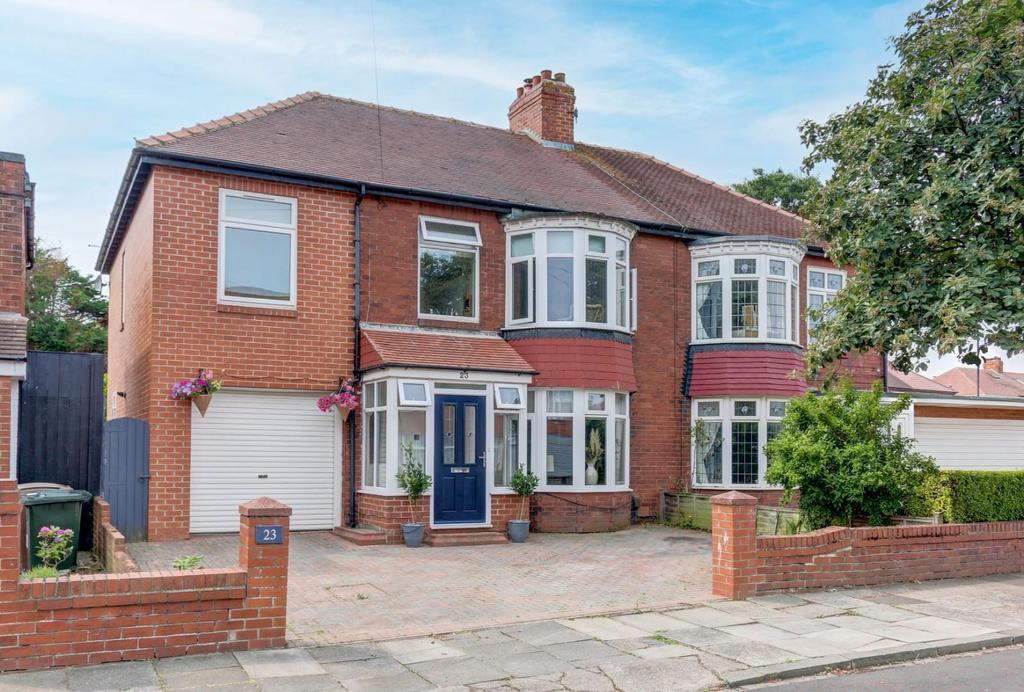 Holystone Avenue, Whitley Bay 4 bed semidetached house £495,000