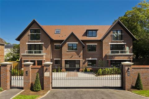 3 bedroom apartment to rent, New Road, Esher, Surrey, KT10