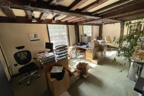 Office to rent - Davygate/St Sampsons Sq, York