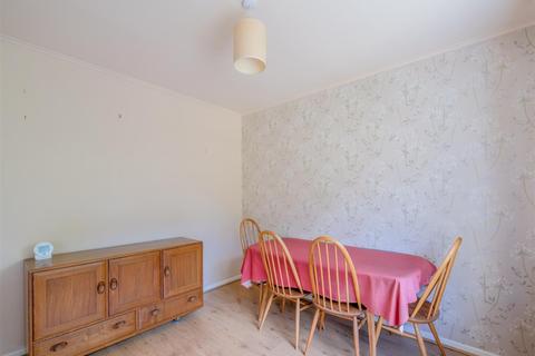 3 Castlefields Road, Brighouse, HD6 3PA