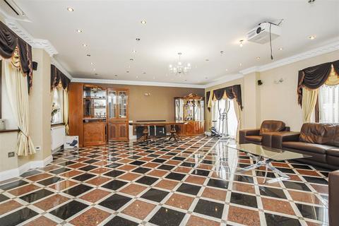 6 bedroom detached house for sale - Spring Grove Road, Isleworth