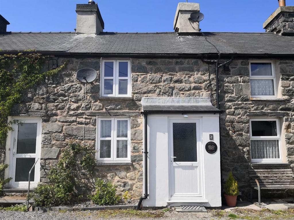 Trawsfynydd, Blaenau Ffestiniog 2 bed terraced house for sale £145,000