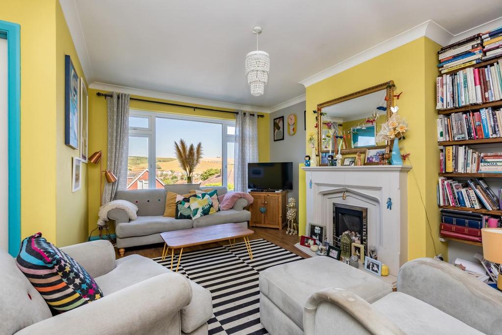 Greenbank Avenue, Saltdean, Brighton 4 bed semidetached house £500,000