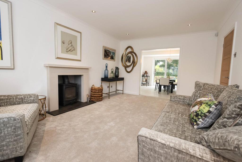 Heath Croft Road, Four Oaks 3 bed detached house £900,000