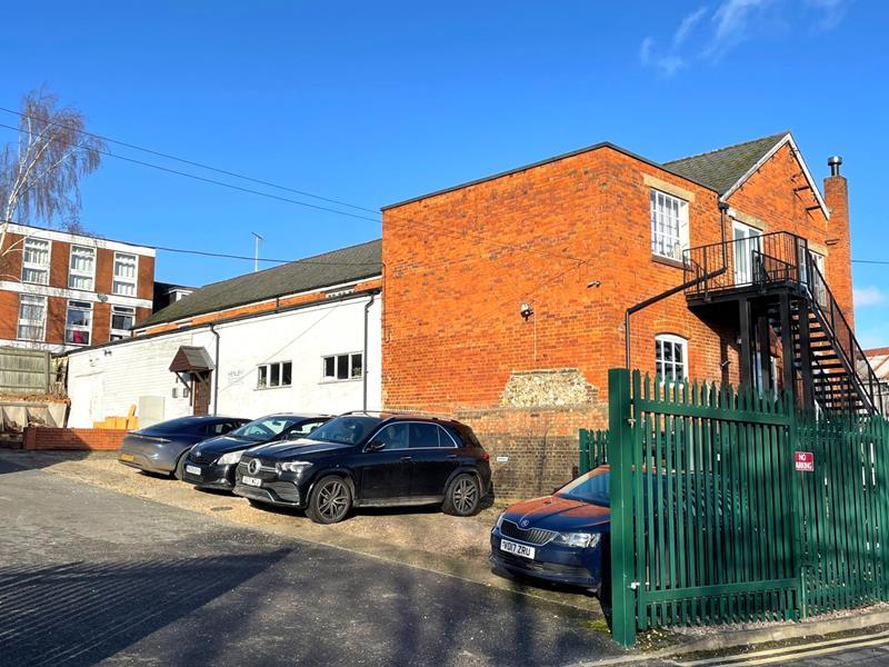 Office 8, Henley Enterprise Park, Greys Road, HenleyonThames Office