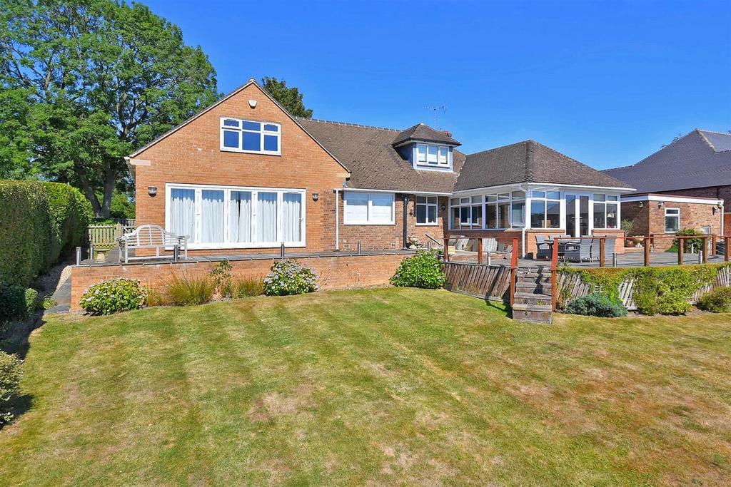 Nethermoor Road, Wingerworth... 6 bed detached house £675,000