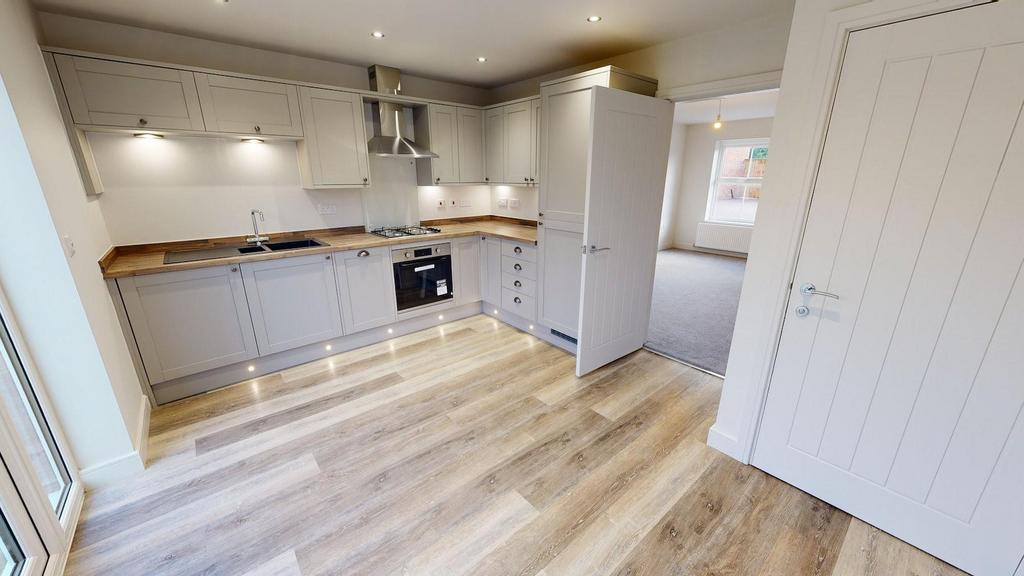 Plot 18 Kitchen.jpg