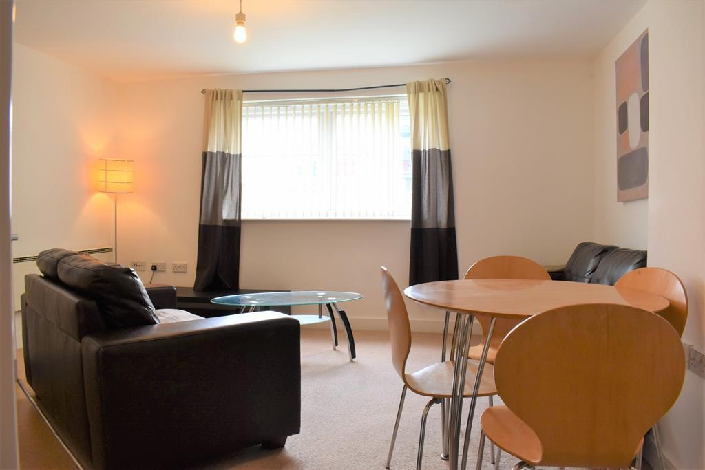 Slater House, Woden Street, Salford... 2 bed apartment £1,000 pcm (£231 pw)