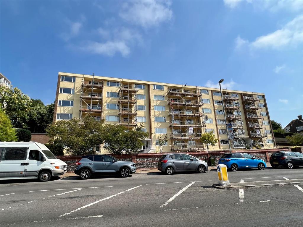 Upperton Road, Eastbourne 2 bed flat for sale £245,000