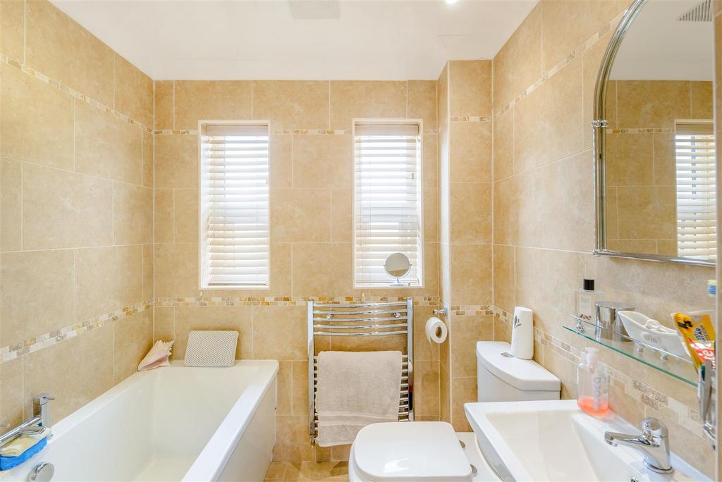 8517131-interior22.jpg
