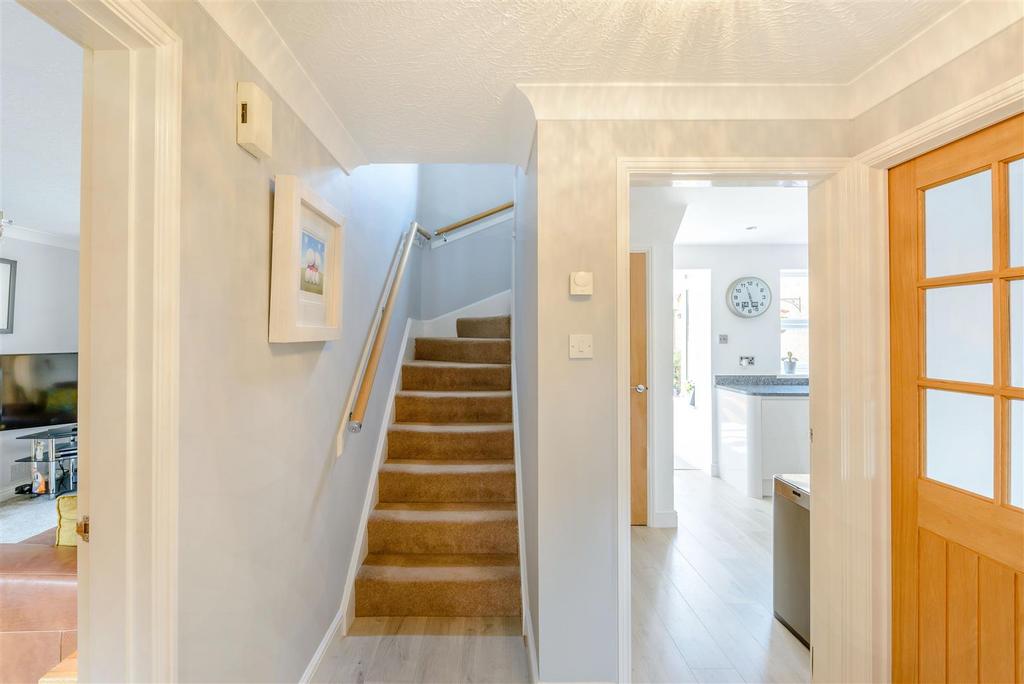 8517131-interior11.jpg
