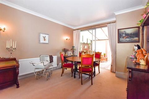 3 bedroom semi-detached house for sale - Anlaby High Road, Hull