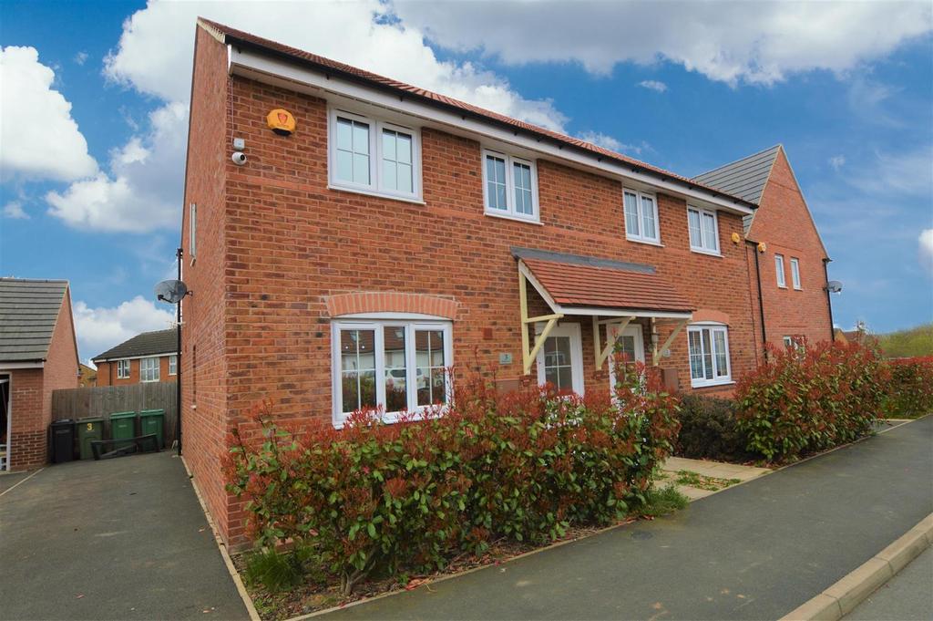 Windlass Drive, Wigston 3 bed semidetached house £995 pcm (£230 pw)