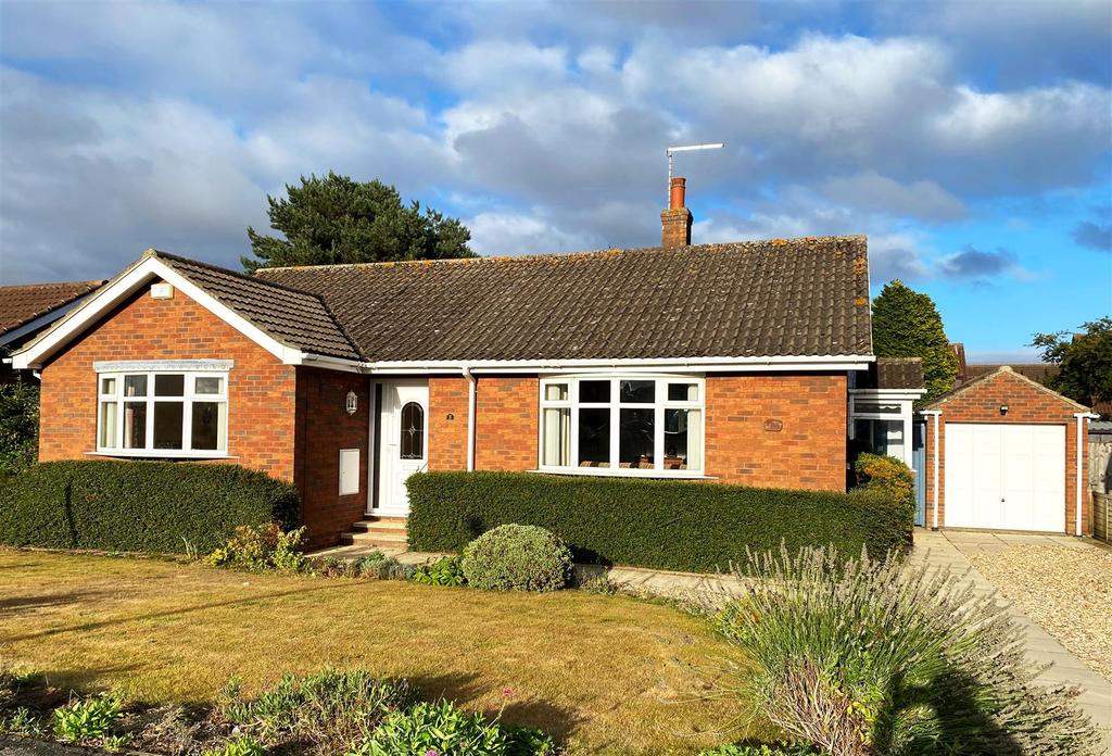 The Orchard, Leven, Beverley 2 bed detached bungalow £265,000