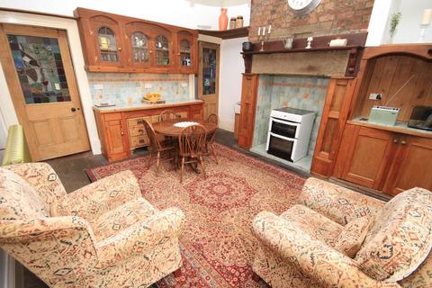 9 Hodgson Fold, Bradford, BD2 4EB