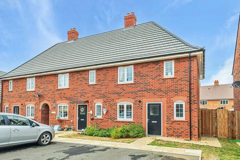 2 bedroom end of terrace house for sale, Longville Grove, Stewartby, Bedford