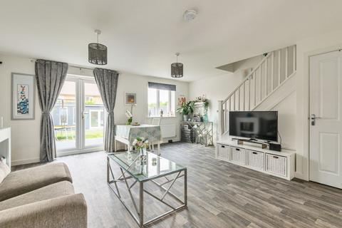 2 bedroom end of terrace house for sale, Longville Grove, Stewartby, Bedford