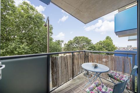 2 bedroom apartment to rent, Parkside Avenue, Greenwich, London, SE10
