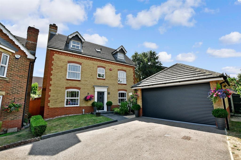 Grant Road, Wainscott, Rochester, Kent 5 bed detached house £675,000
