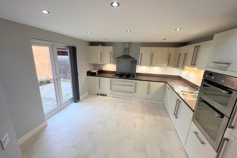 6 bedroom detached house to rent, Murrayfield Avenue, Greylees, Sleaford, NG34